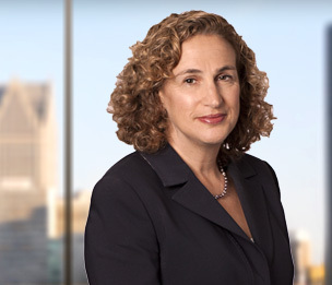 Photo of Rochelle E. Lento